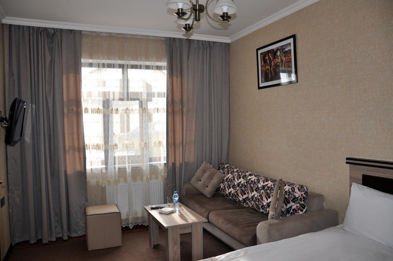 Xutorok Hotel & Restaurant Chilegir Εξωτερικό φωτογραφία