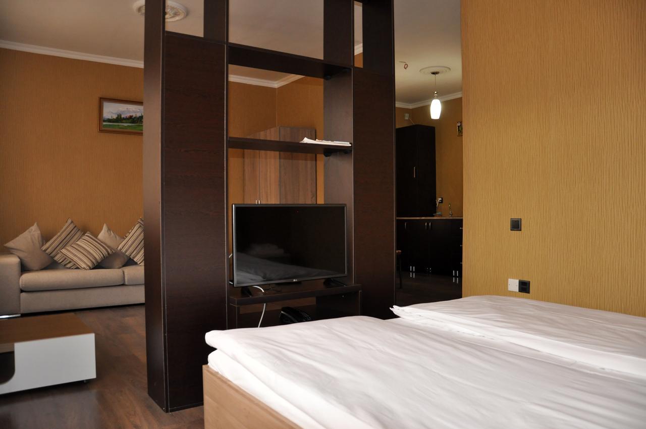Xutorok Hotel & Restaurant Chilegir Εξωτερικό φωτογραφία